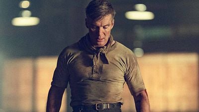 El creador de 'Peaky Blinders' explica por qué ha matado a tres personajes en la película de Netflix: "Para terminar, él tenía que irse" noticias imagen