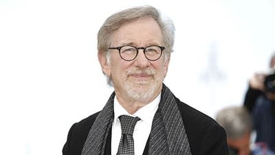 Steven Spielberg le ganó los derechos de 'Jurassic Park' a James Cameron solo por unas horas: "la mía habría sido mucho más desagradable" noticias imagen
