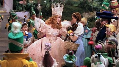 La tierna historia Priscilla Montgomery Clark, una de las munchkin de 'El Mago de Oz'. Tiene 95 años y es una de las pocas supervivientes del elenco original de la película noticias imagen