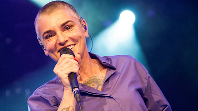 "Lo que hizo descarrilar mi carrera fue tener un disco en el número uno": para Sinéad O'Connor, romper la imagen del papa le devolvió la cordura