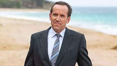 El protagonista de 'Crimen en el paraíso' se marchó de la serie en su mejor momento porque no quería otro divorcio: "Supe lo que tenía que hacer" noticias imagen