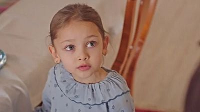 Quién es Gece Isik Demirel, la pequeña de 'Querida madre' comenzó su carrera antes de empezar el colegio noticias imagen