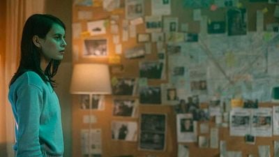 Si te gusta 'El cuco de cristal', en Netflix tienes otra serie que es aún mejor: un thriller apasionante que ya prepara su temporada 3 noticias imagen