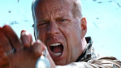 La mejor película de ciencia ficción de Bruce Willis es del director de 'Star Wars': Fue un éxito, pero a veces se nos olvida que la hizo noticias imagen