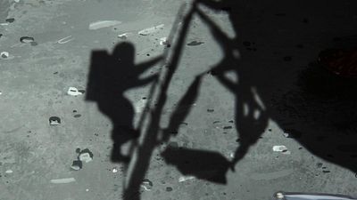 Sólo dura hora y media y es una de las películas más especiales que puedes ver en Netflix: un giro total a la fantasía espacial noticias imagen