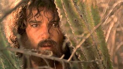 Steven Spielberg nunca ha hecho cine de superhéroes pero tuvo una breve experiencia gracias a esta película con Antonio Banderas noticias imagen