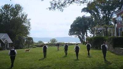 Esta miniserie de Netflix de 6 episodios tiene más de 70 millones de visualizaciones: El 'thriller' está protagonizado por una leyenda de Hollywood noticias imagen