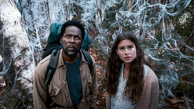 "Una de las mejores series de la televisión": Solo hay aplausos y halagos para la temporada 3 de 'From' noticias imagen