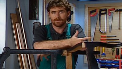 Qué fue de Kristian Pielhoff, el presentador de 'Bricomanía' que se retiró de la televisión y ahora es guía de viajes alternativos noticias imagen