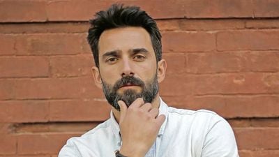 Quién es Erol Gedik, el actor turco de 'Querida madre' que conquista a la audiencia (y podría destronar a Kerem Bürsin) noticias imagen