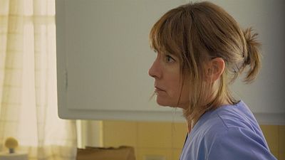 La imprescindible película de la directora de 'Barbie': sólo dura 1 hora y media y te hará llamar a tu madre noticias imagen