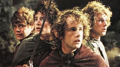 En 'El señor de los anillos', el resto de hobbits apuñalan a todas las razas que dañan a Frodo noticias imagen