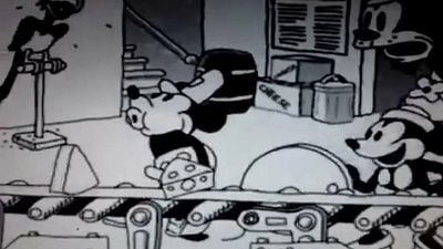 El extraño gif de Mickey Mouse haciendo queso suizo, ¿verdad o fake? noticias imagen