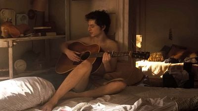 Ya en 'streaming', por fin, un biopic que escapa de todos los clichés del género: "no le hace falta ni abrir la boca" noticias imagen