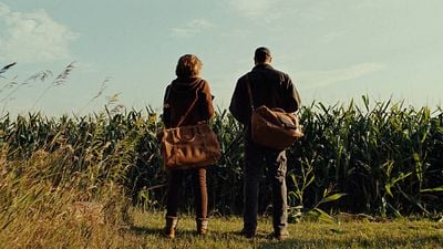 Hoy en 'streaming': El desconocido y extraño 'thriller' de ciencia ficción con viajes en el tiempo que pone a prueba tu mente noticias imagen