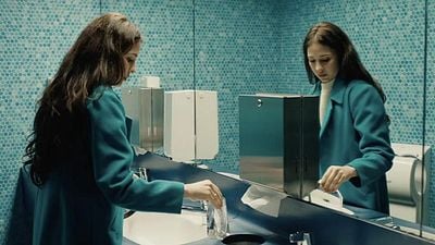 "Es un milagro de ternura, de calidez, de entusiasmo por el cine": llega a los cines 'Las corrientes', un drama psicológico sobre traumas noticias imagen