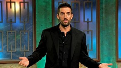 RTVE suspende el especial de Navidad de 'La Revuelta' "por respeto a Raphael": este será su sustituto noticias imagen