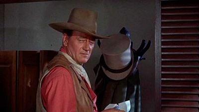 "O te quitas eso o no trabajas en esta película": el futuro cineasta que indignó a John Wayne con su mera presencia noticias imagen
