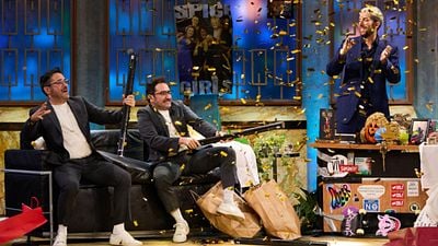 J. A. Bayona descoloca a David Broncano con una "excelente" broma en 'La Revuelta': "Muy bien ejecutada" noticias imagen