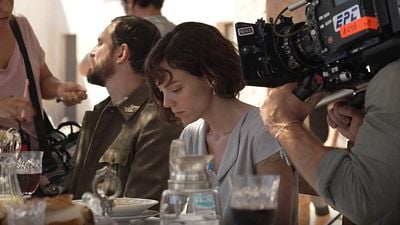 "Fue duro, porque es una escena muy intensa y muy violenta": La escena que resume la "orgía estilística" de 'El ser querido' noticias imagen