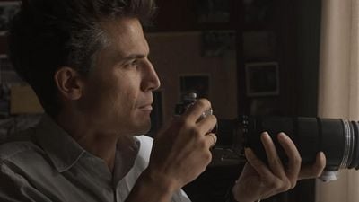 Álex González por partida doble: llega a cines el 'thriller' más Hitchcock de Imanol Uribe noticias imagen