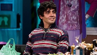 Javier Ambrossi habla en 'La Revuelta' de su ruptura con Javier Calvo: "Después de 15 años, ya has transitado todo" noticias imagen