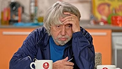 Ricardo Arroyo, actor de 'La que se avecina', desvela que lleva dos años ingresado por estrés: "Fui de urgencias y de una clínica pasé a otra" noticias imagen