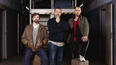 Carles Porta da el salto a la ficción con "33 días": "Creo que no es un error, sino que es un acierto" noticias imagen