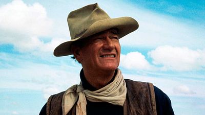 John Wayne se hizo actor solo porque quería dirigir: no cumplió su sueño hasta tres décadas más tarde pero casi se arruina noticias imagen