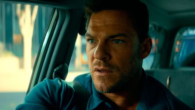 En 3 meses, llega a España lo nuevo de Alan Ritchson tras 'Reacher': Una intrépida película de acción a contrarreloj noticias imagen