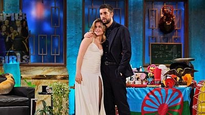 La visita de Nicole Wallace provoca dos nuevas preguntas habituales en 'La Revuelta': David Broncano pretende hacerlas siempre noticias imagen