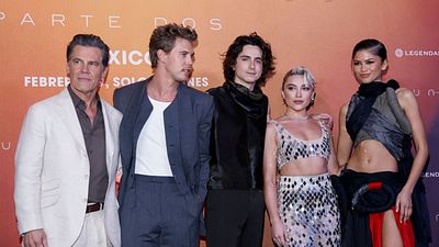 Ellos simplemente son Ken y nosotras lo somos todo. Una reflexión sobre los "looks" de Zendaya, Florence Pugh, Anya-Taylor Joy y el resto de actrices del elenco de 'Dune 2' en Londres noticias imagen