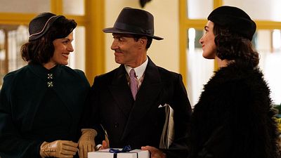 El actor de 'La Moderna' que comenzó en el mundo de la actuación por casualidad y trabajó con Pedro Almodóvar noticias imagen