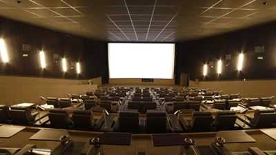 30.000€ por no dejar meter comida en los cines: el País Vasco multa a Yelmo Cines