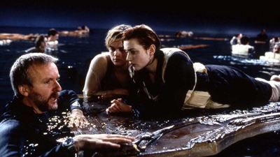 James Cameron quiere joderte el día: El director admite que Jack cabía en la tabla en 'Titanic' (pero sigue defendiendo su decisión)