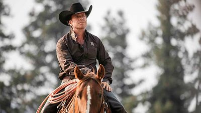 "No vale más. Hay 50 como él": Taylor Sheridan se marchó de 'Sons of Anarchy' por dignidad, pero gracias a eso existe 'Yellowstone' noticias imagen