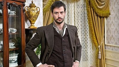 El casi desconocido actor español que triunfa en Italia: de protagonizar series diarias al 'Gran Hermano' italiano noticias imagen