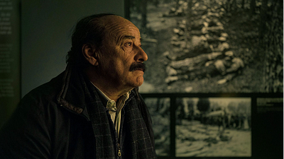 "Acababa llorando muy bestia": Eduard Fernández confiesa la escena inédita de 'Marco, la verdad inventada' que no fue incluida en la película noticias imagen