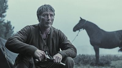 Acaba de llegar al ‘streaming’ una épica película de Mads Mikkelsen basada en hechos reales noticias imagen