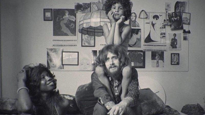 De niño creció rodeado de leyendas como David Bowie, Janis Joplin y Neil Young: Saul luego creció para ser considerado un icono de la música noticias imagen