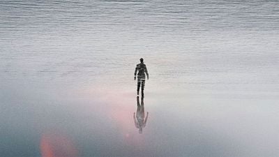 Hoy en 'streaming': Una desconocida película de ciencia ficción en la que la Tierra lleva 200 años inhabitable noticias imagen