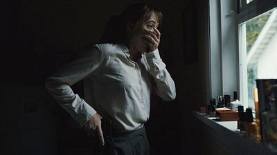 La escena de 'Longlegs' que demuestra que Lee tiene poderes pero que tienes que estar muy atento para entender noticias imagen