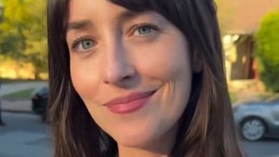 Dakota Johnson (36 años): "No puedo funcionar si duermo menos de 10 horas. Puedo aguantar fácilmente 14 horas" noticias imagen