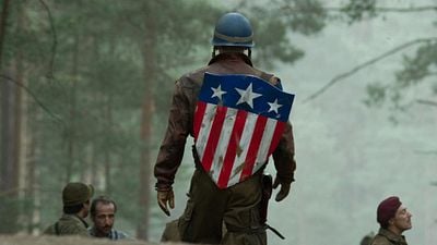 Alguien tendría que haber dicho al equipo de 'Capitán América: el primer vengador' que esta bandera está al revés noticias imagen