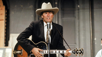 Clint Eastwood no triunfó en todo lo que se propuso y tuvo una carrera que prefiere olvidar: “Ese no soy yo” noticias imagen