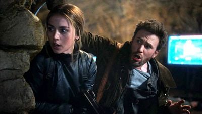 "Nos besamos": Después de dos películas odiándose, Ana de Armas y Chris Evans por fin se gustan en su última comedia de acción