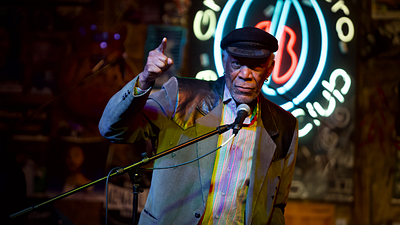Con 89 años, Morgan Freeman ha decidido reconectar con sus raíces: “Hablo como miembro de la tribu” noticias imagen