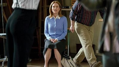 'El debut': Fabulosa, increíble, maravillosa, divertida y excéntrica Julianne Moore | San Sebastián 2026 noticias imagen