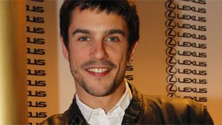 Alejo Sauras, de 'República': "Soy peleón y nervioso como mi personaje" noticias imagen