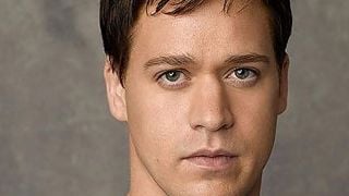 T.R. Knight elige 'Ley y Orden' en su regreso televisivo tras abandonar 'Anatomía de Grey' noticias imagen